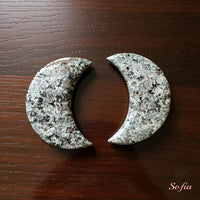 UV-Reactive Yooperlite Crystal Moon | Crystal Stone Decor